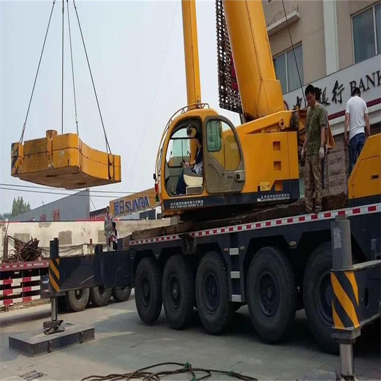 融安当地吊车出租|机器吊装|75吨|工厂搬迁服务